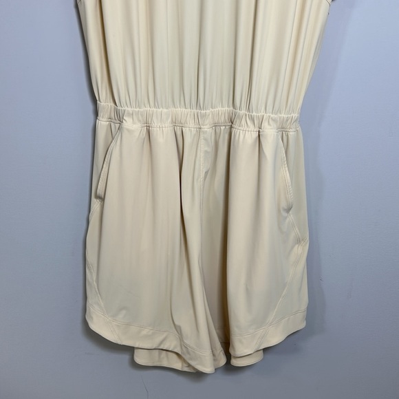 Lululemon Lightweight High Neck Romper Prosecco Open Back Cream Yellow Sz 10 - Picture 7 of 15